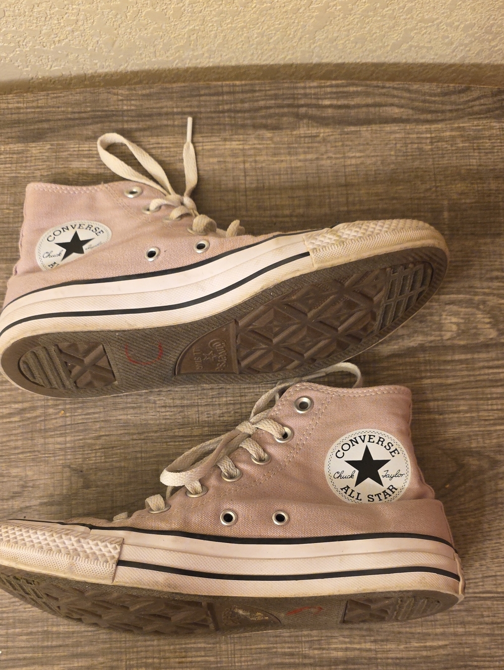Converse High Top Sneakers in Pale Pink Canvas Size M4.5/W6.5